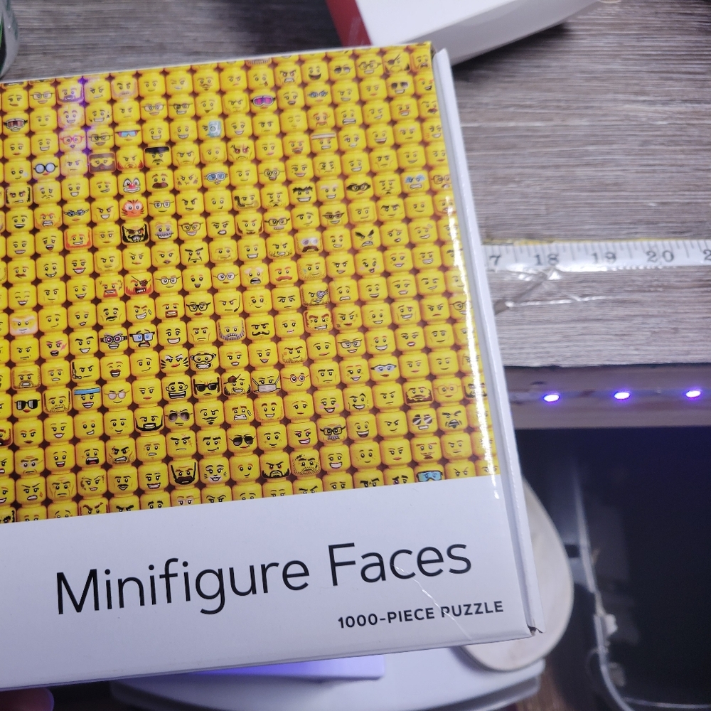 Lego Minifigure Faces 1000pc Puzzle Complete
